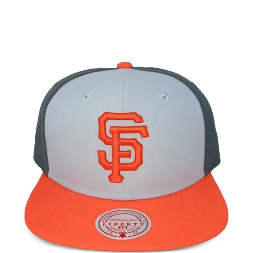 Бейсболка Giants Triple Play Liberty с вышивкой