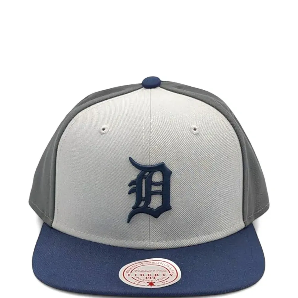 Бейсболка Detroit Tigers Triple Play Liberty с вышивкой