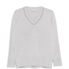 Свитер в рубчик с V-образным вырезом