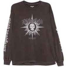 Футболка с изображением черепа