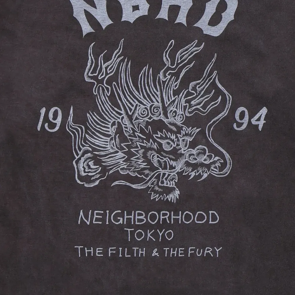 Футболка с длинными рукавами и принтом Футболка с длинными рукавами и принтом