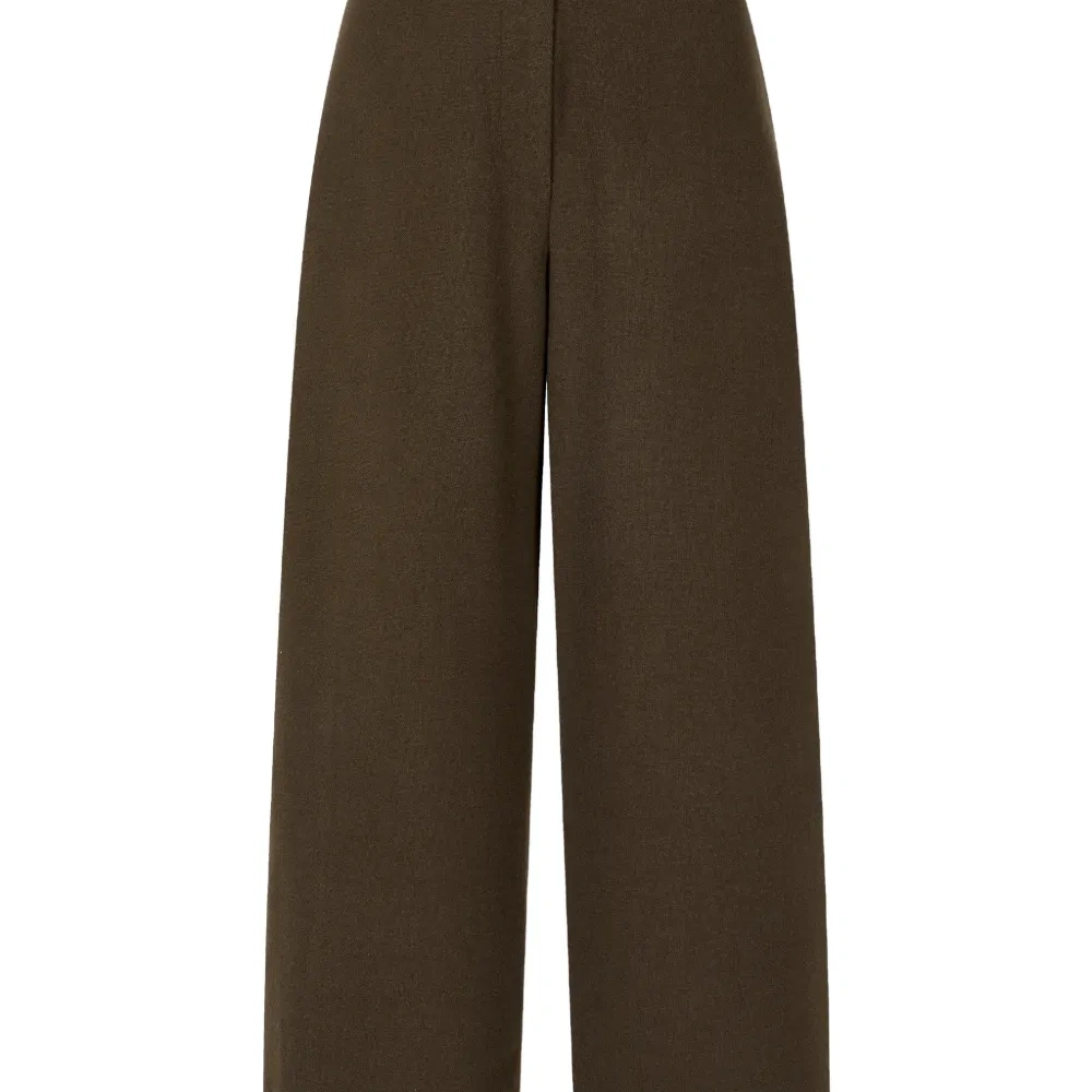 Брюки на молнии