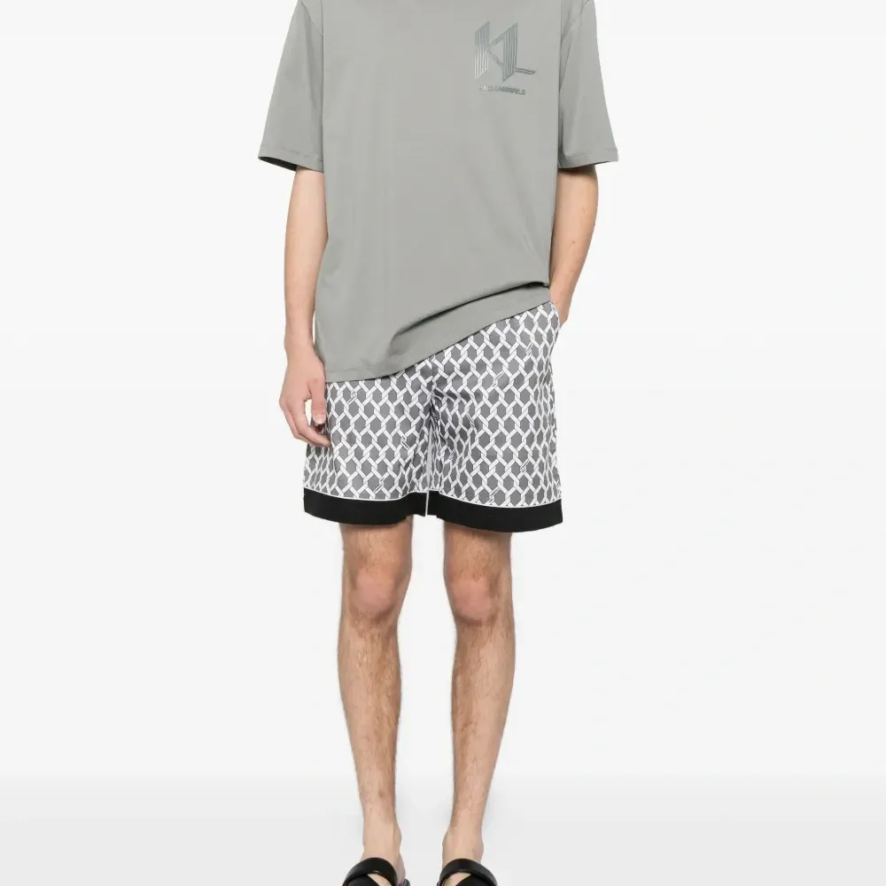 Футболка Artwork K