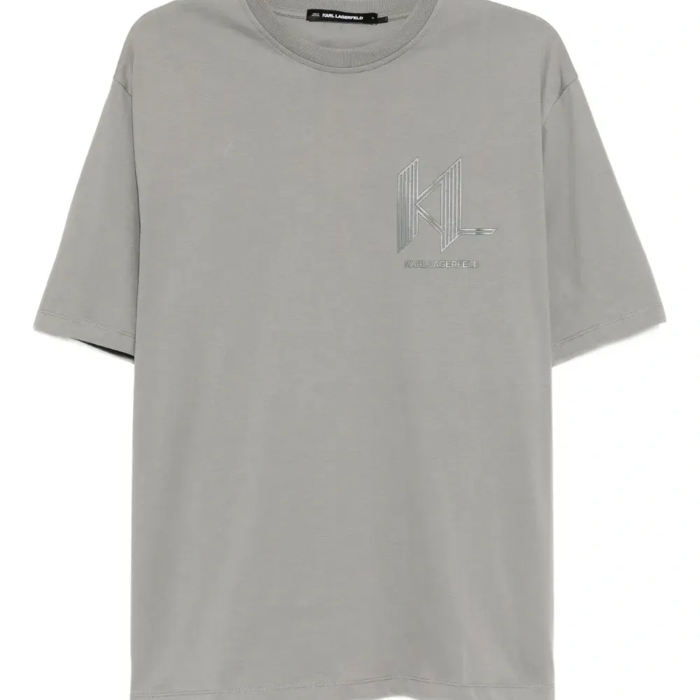 Футболка Artwork K