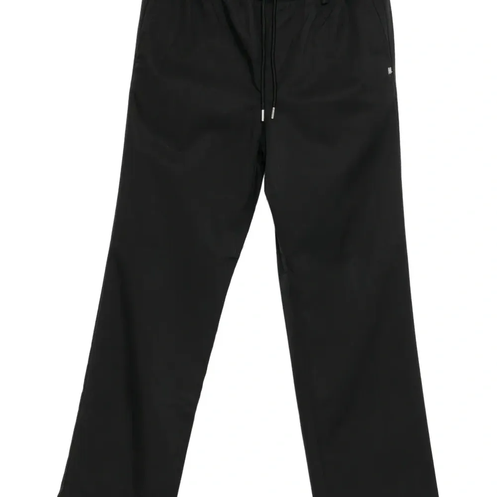 Брюки прямого кроя с нашивкой-логотипом