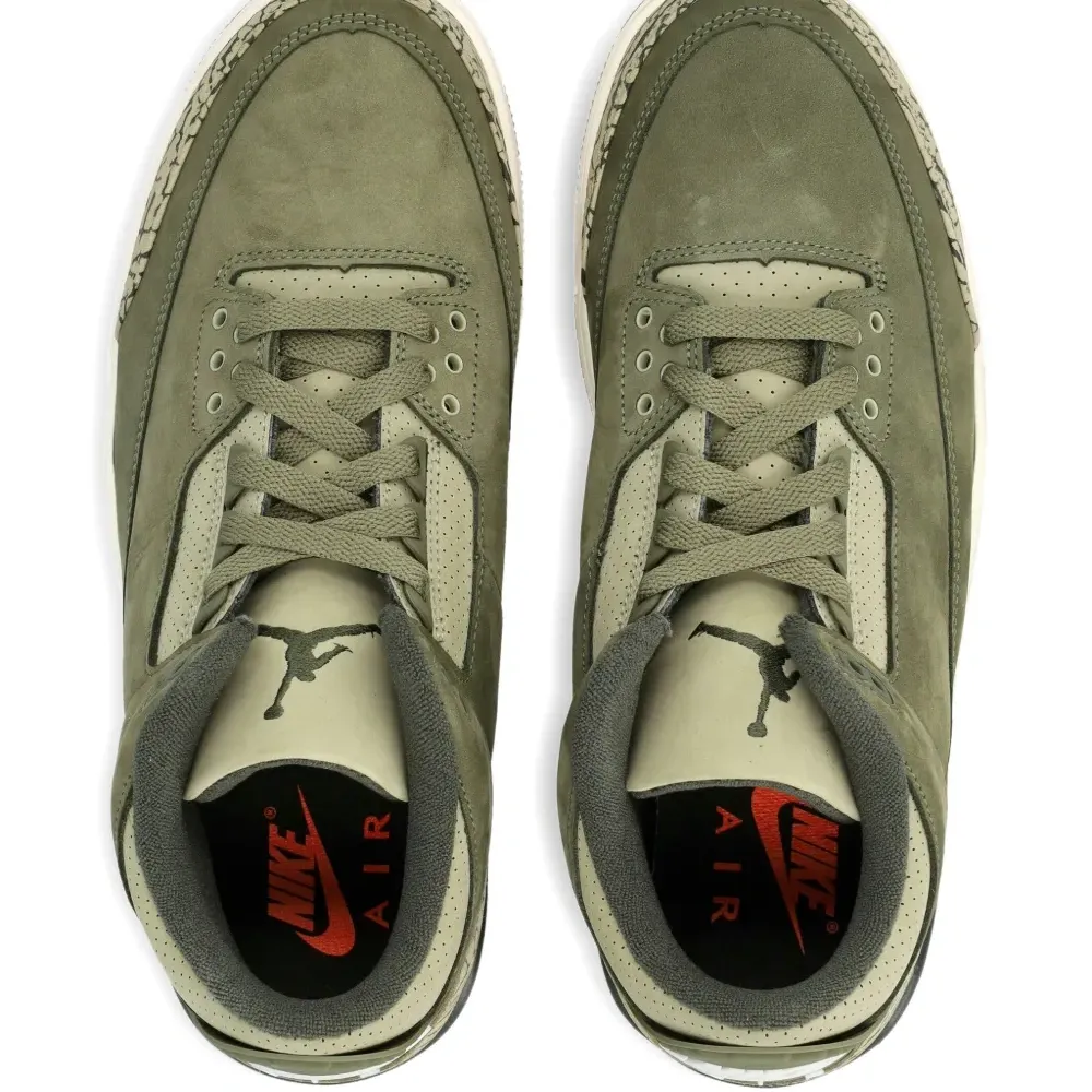 Замшевые кроссовки Air Jordan 3 Retro