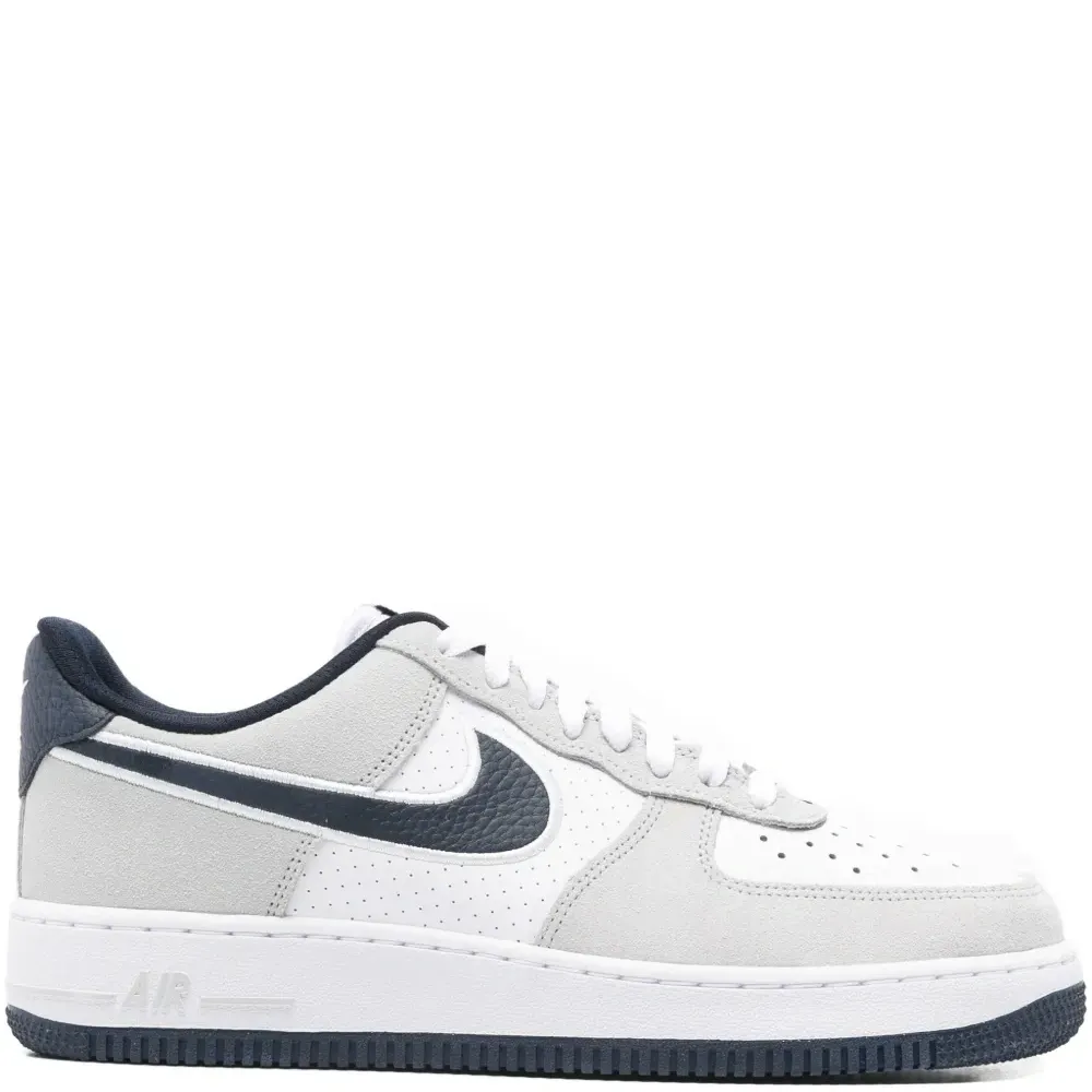 Кожаные кроссовки с логотипом Кожаные кроссовки с логотипом