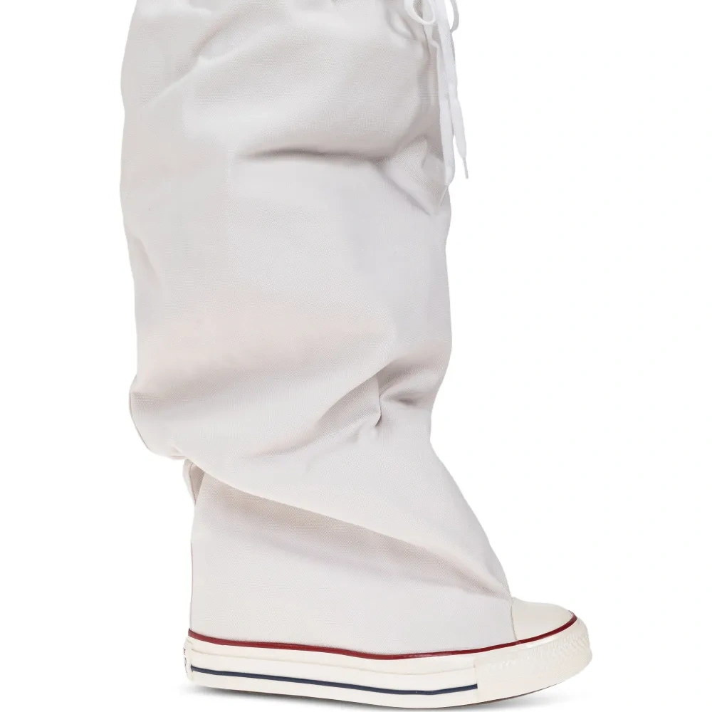 Кеды Chuck Taylor All Star XHi Slouch из коллаборации с Vaquera