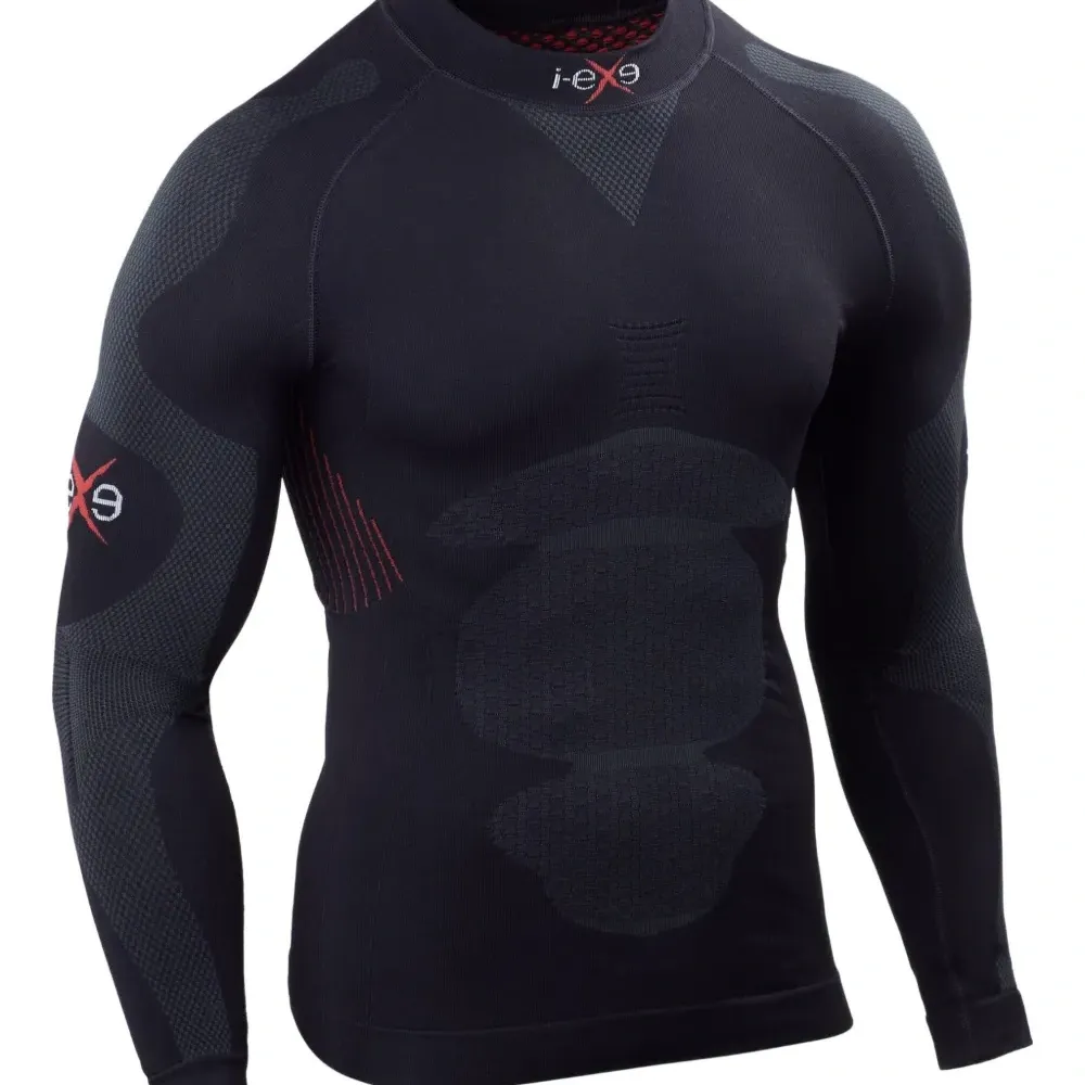 Топ с длинными рукавами