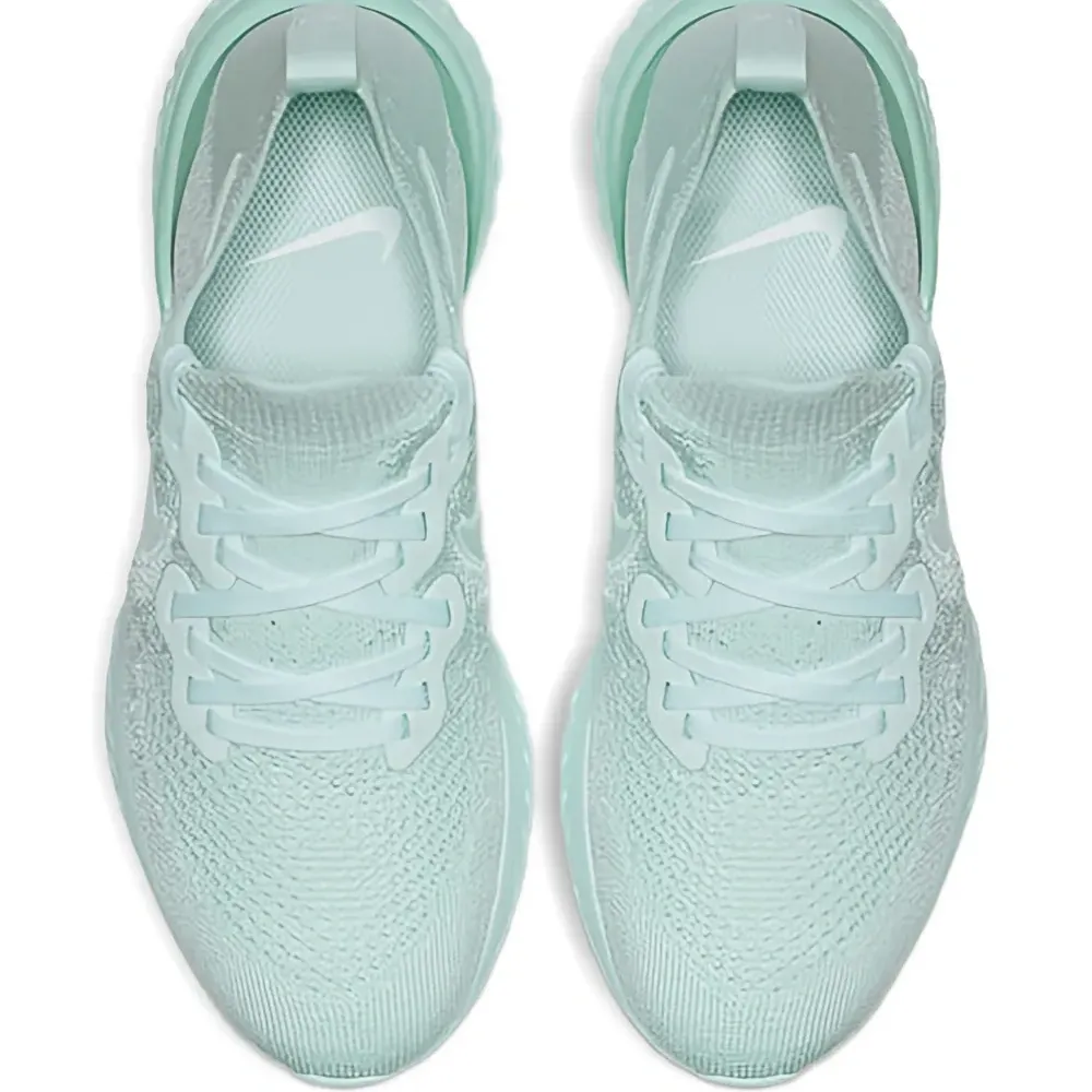 Кроссовки Epic React Flyknit 2