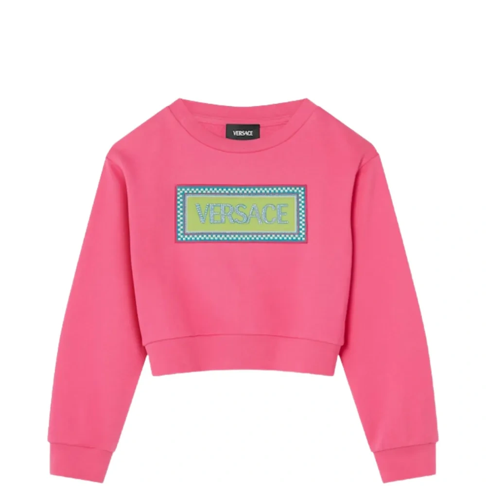 Свитшот с нашивкой-логотипом