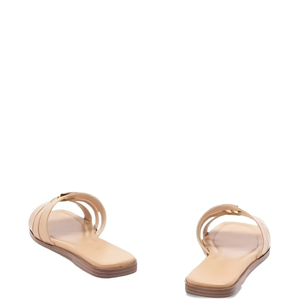 Кожаные сандалии