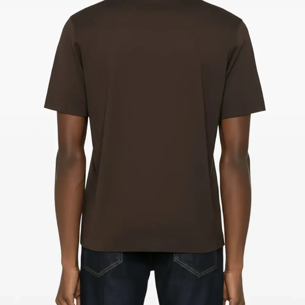 Футболка с круглым вырезом