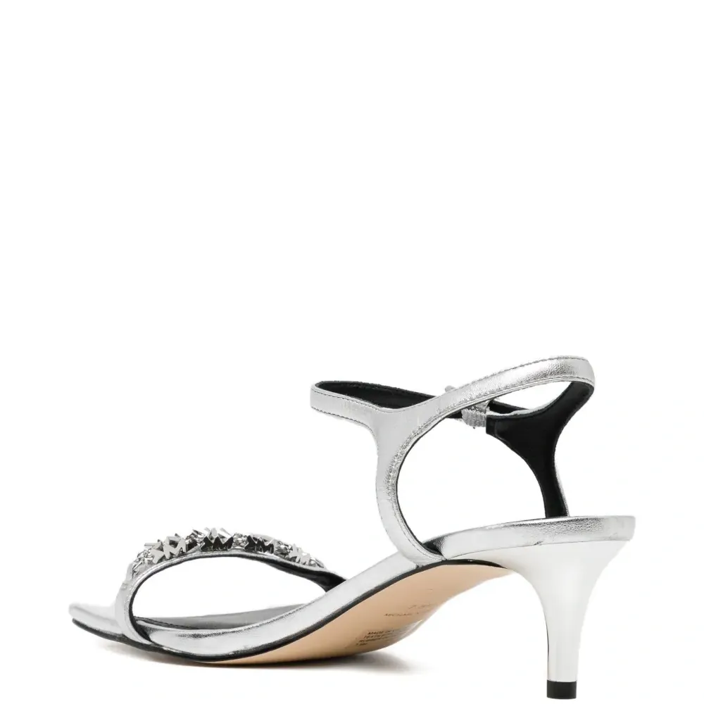 Босоножки с ремешком на щиколотке