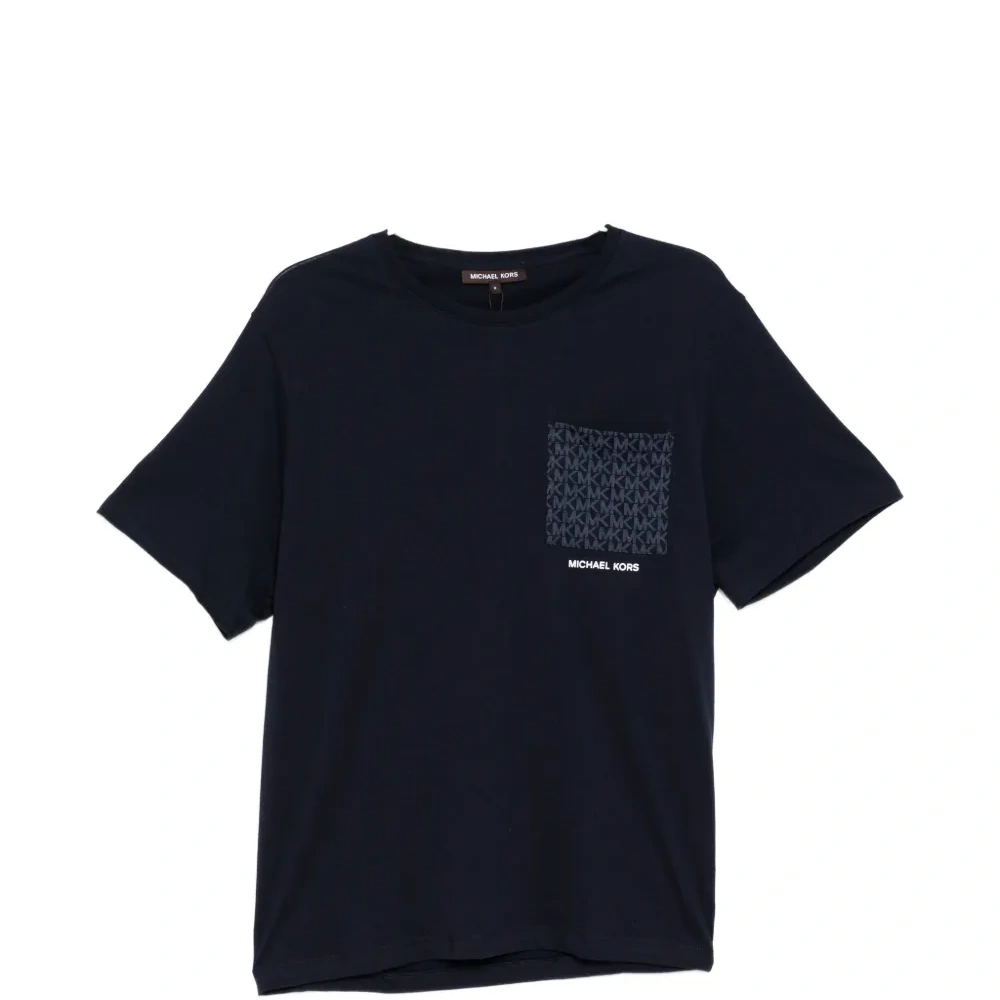 Футболка с монограммой и нагрудным карманом