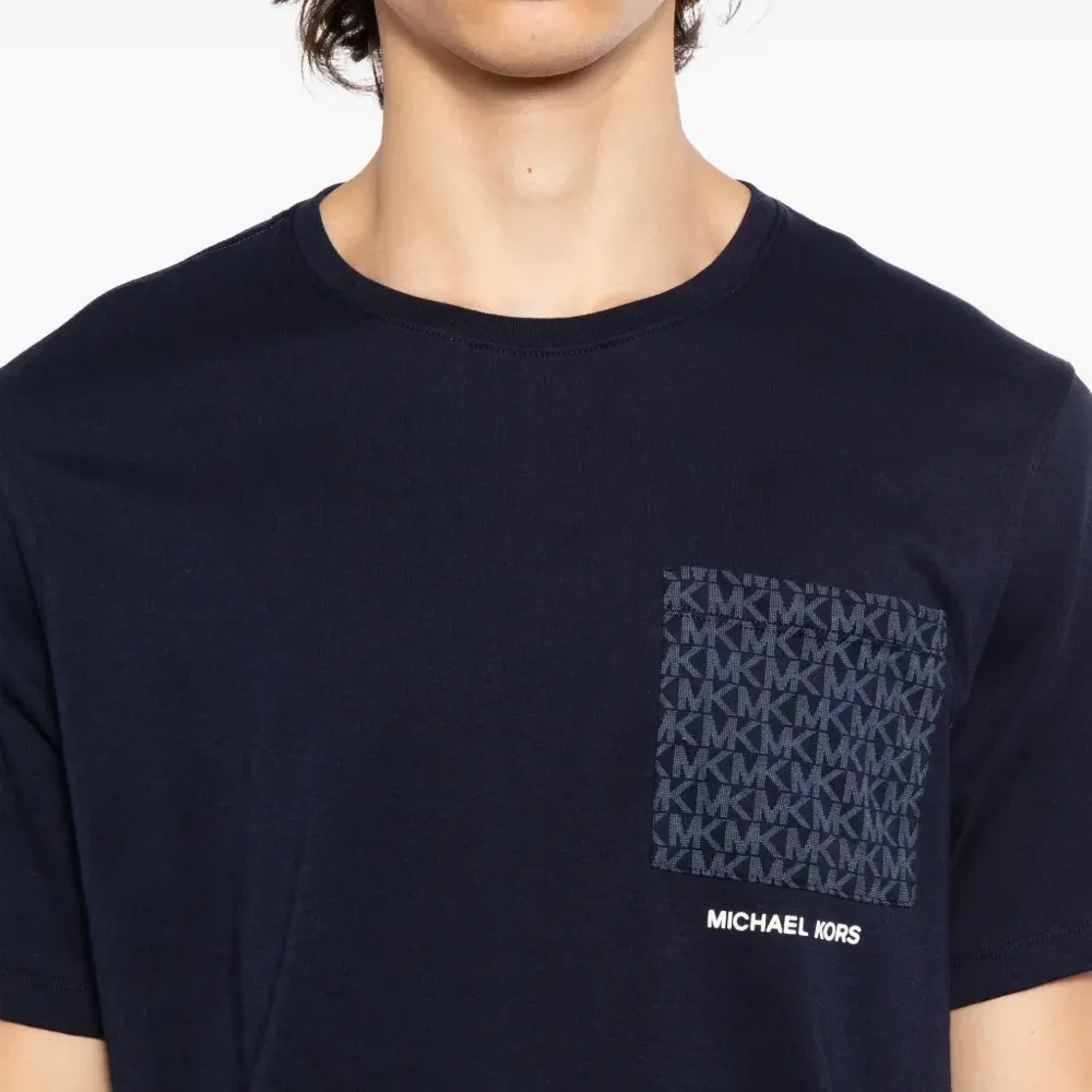 Футболка с монограммой и нагрудным карманом