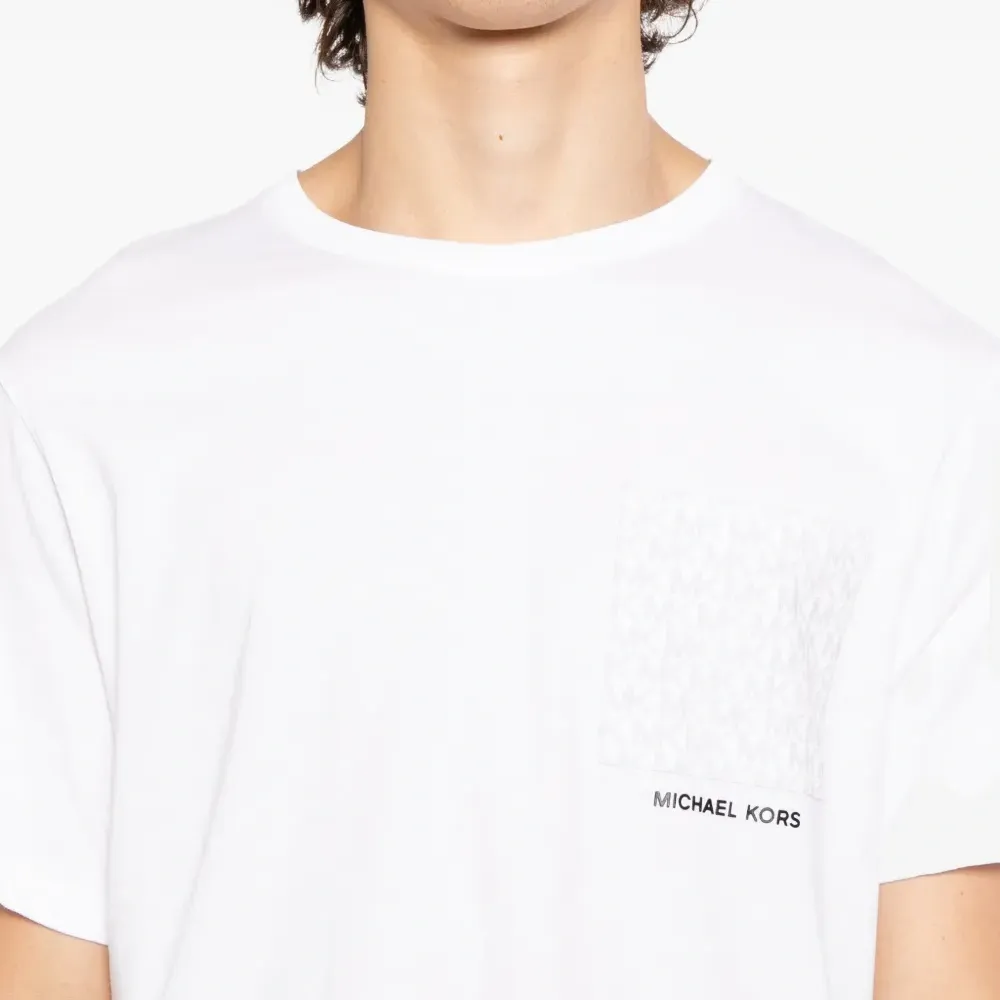 Футболка с монограммой и нагрудным карманом