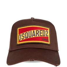 Бейсбольная кепка с потертостями и нашивкой-логотипом Бейсбольная кепка с потертостями и нашивкой-логотипом