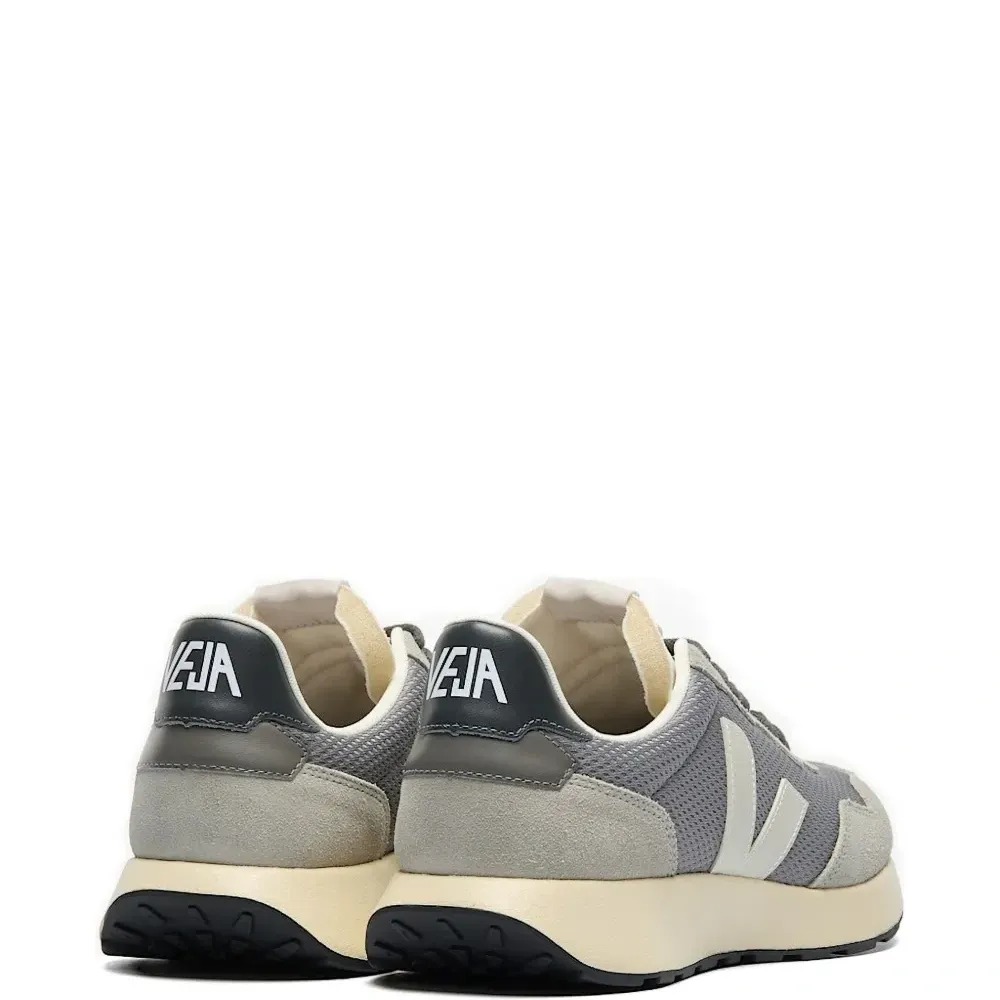 Кроссовки Paulistana с отделкой из разных материалов