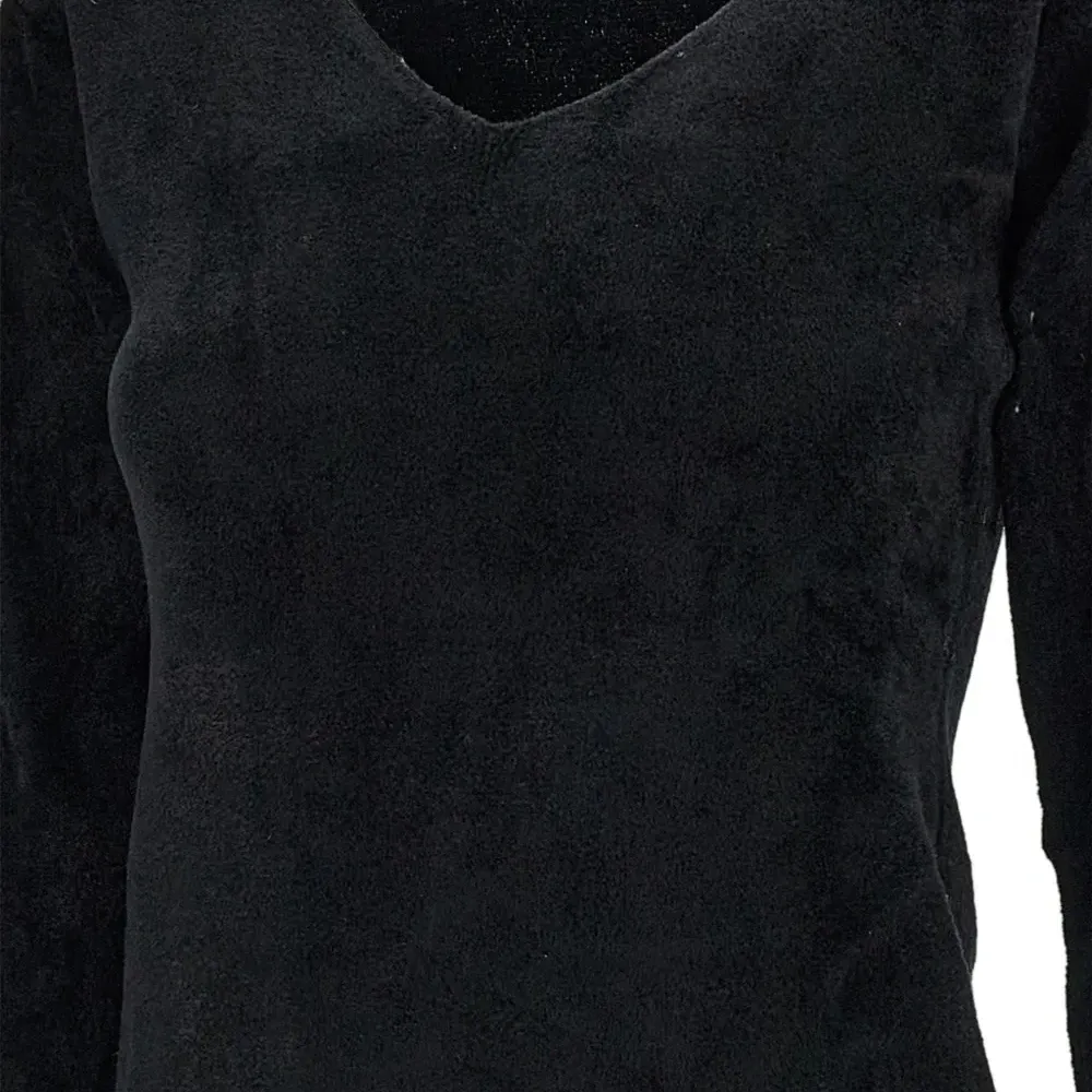 Топ с V-образным вырезом