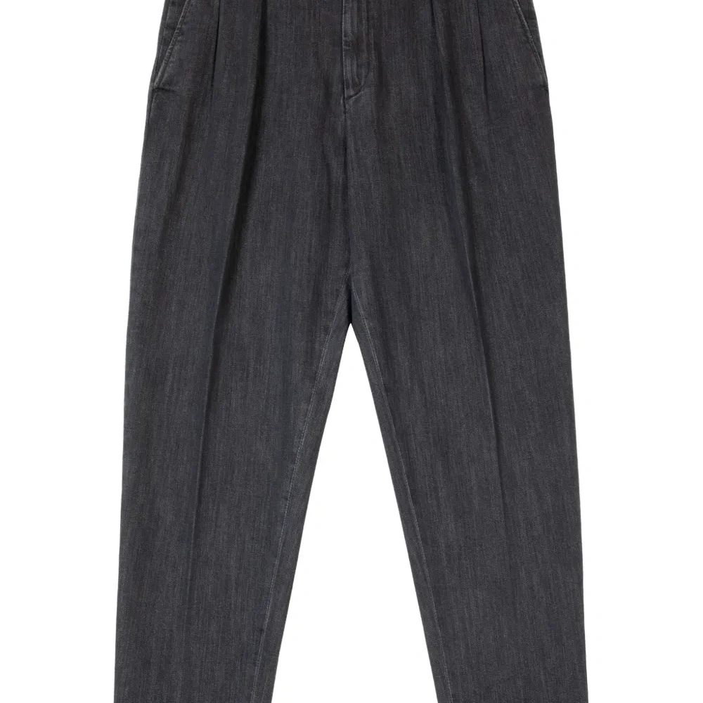 Джинсы с защипами