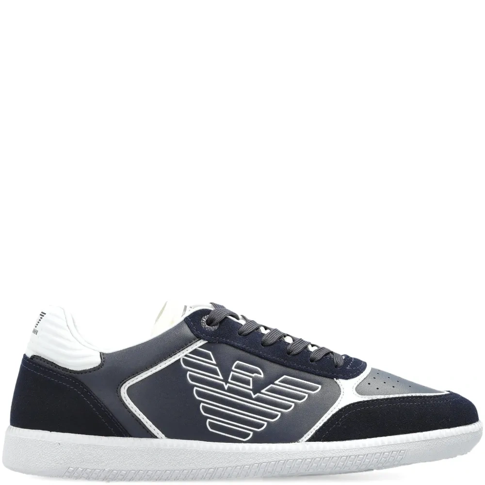 Кроссовки с логотипом и шнуровкой