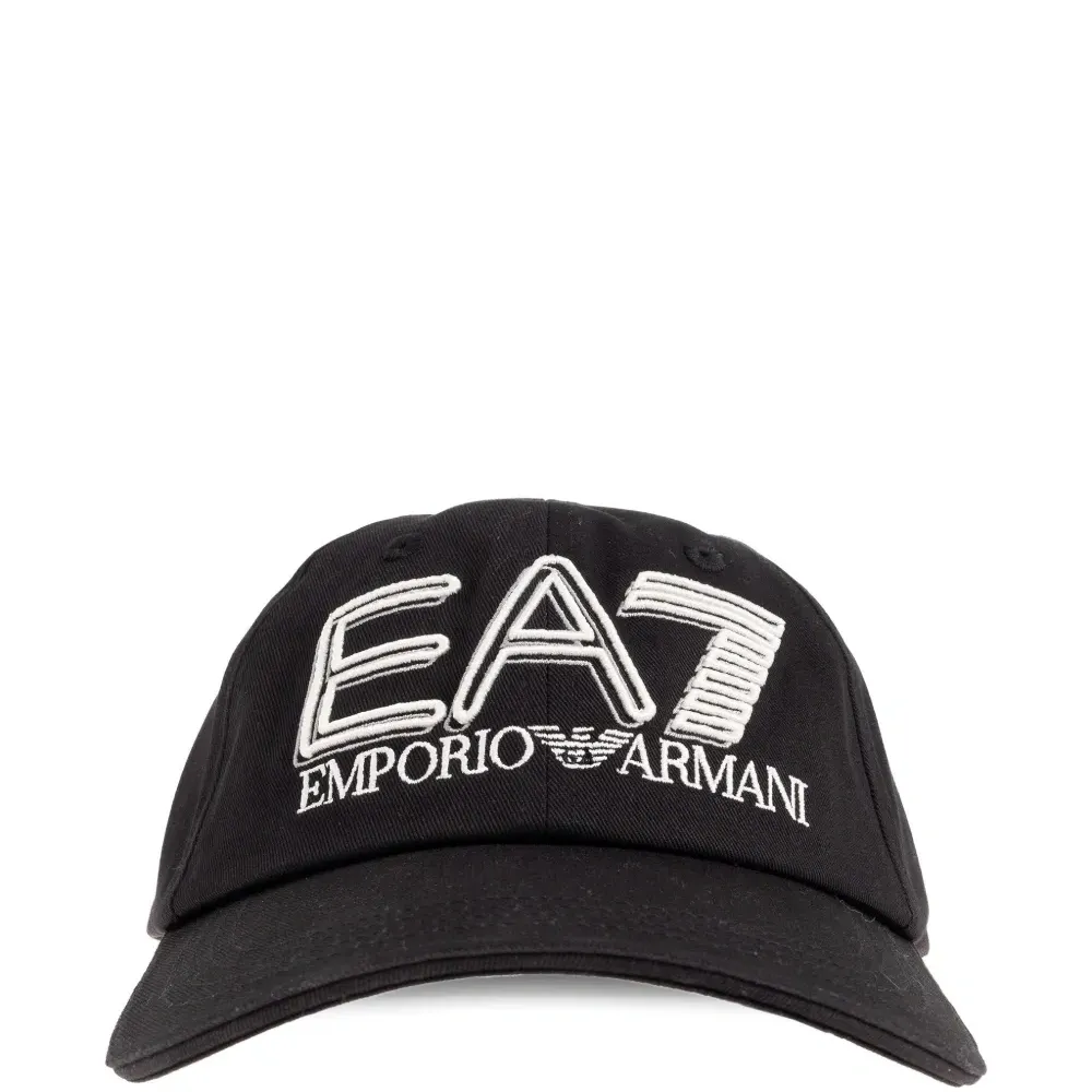 Бейсболка с вышитым логотипом