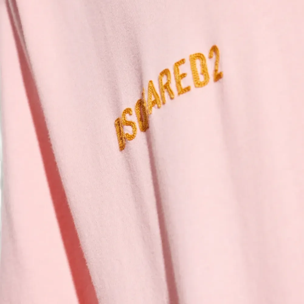 Футболка с логотипом