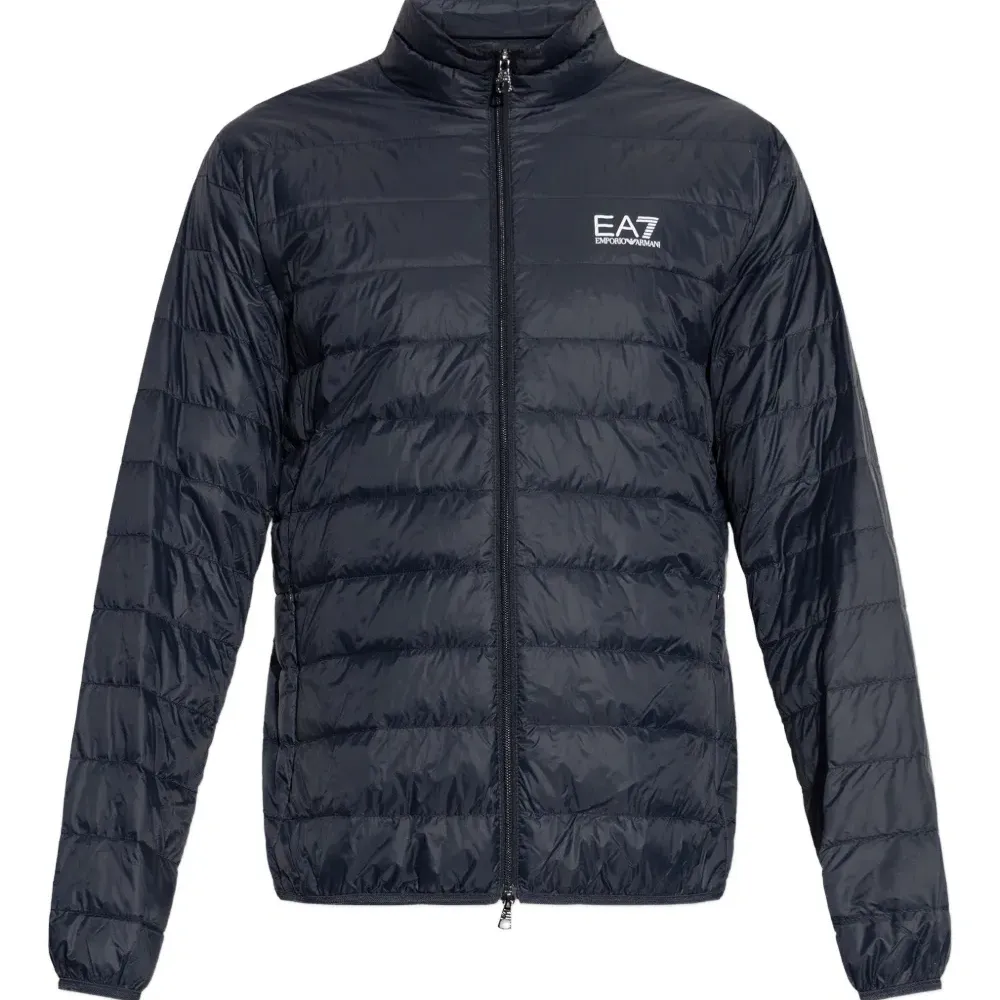 Стеганая куртка на молнии Стеганая куртка на молнии