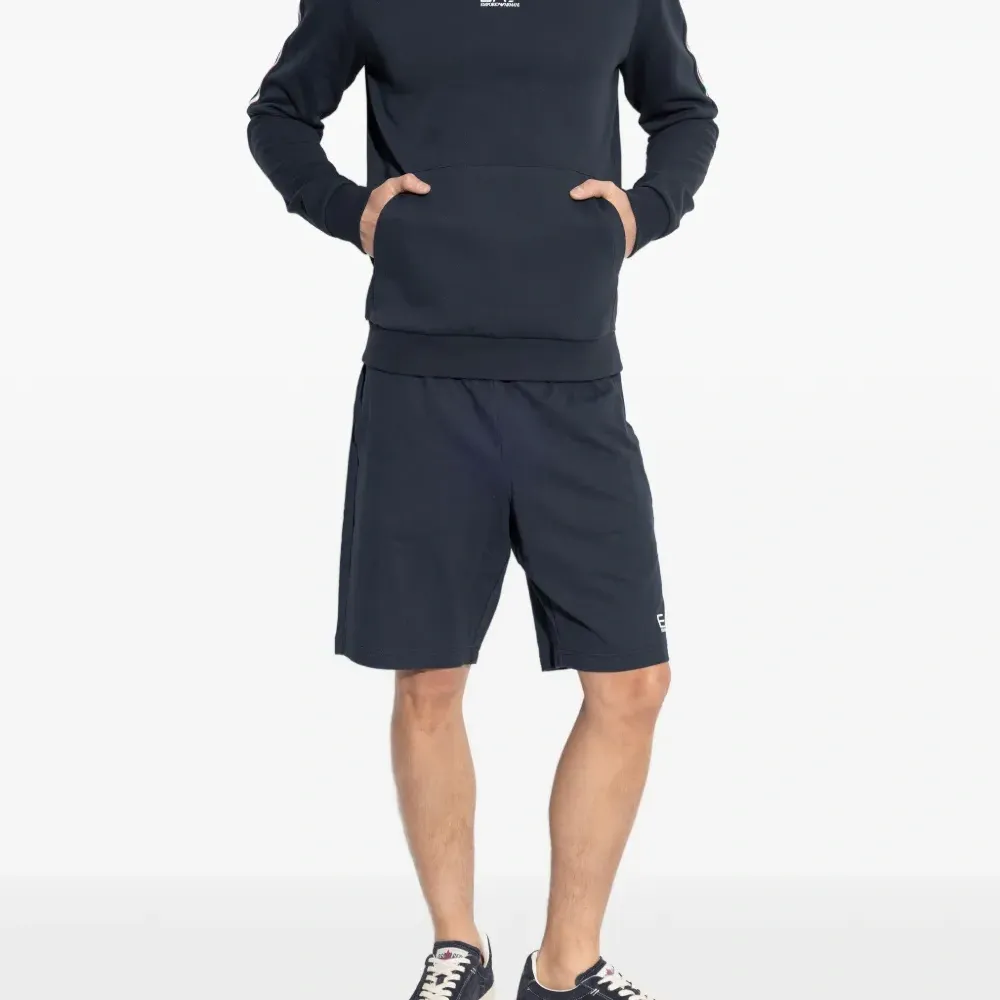 Худи с логотипом