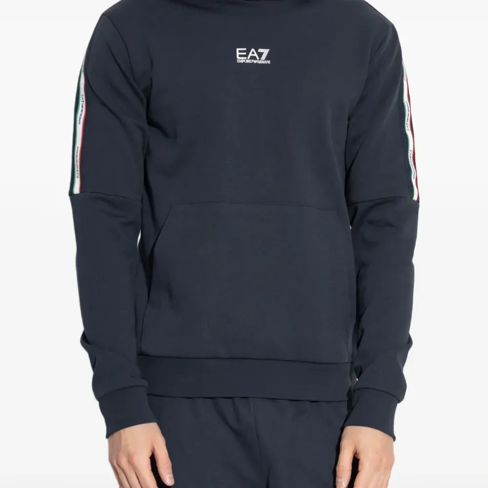 Худи с логотипом