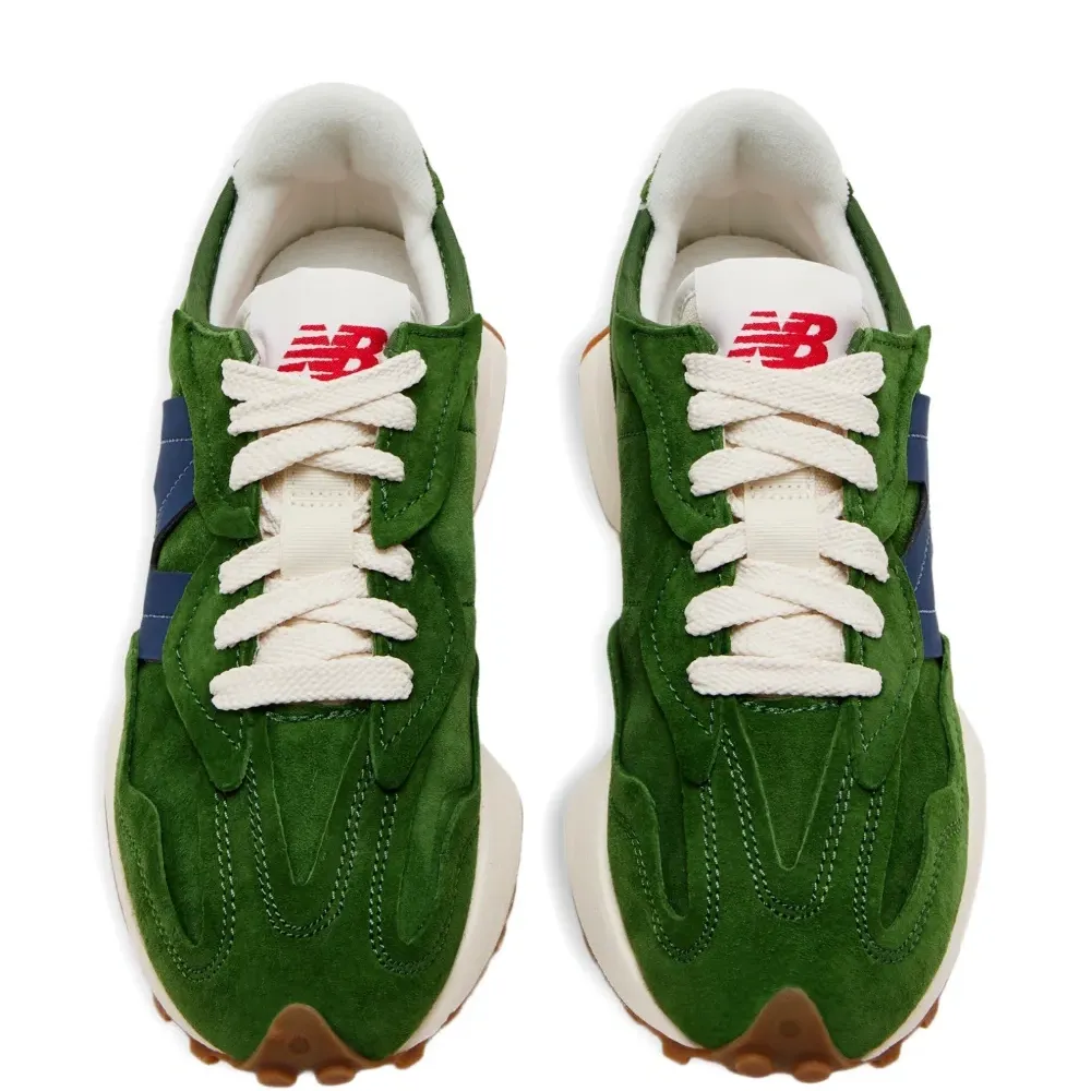 Замшевые кроссовки на шнуровке 327