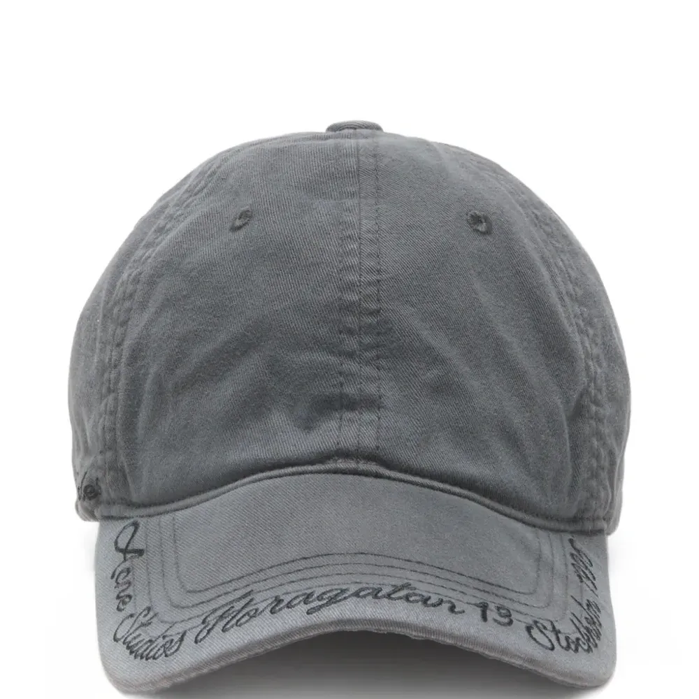 Бейсболка с логотипом