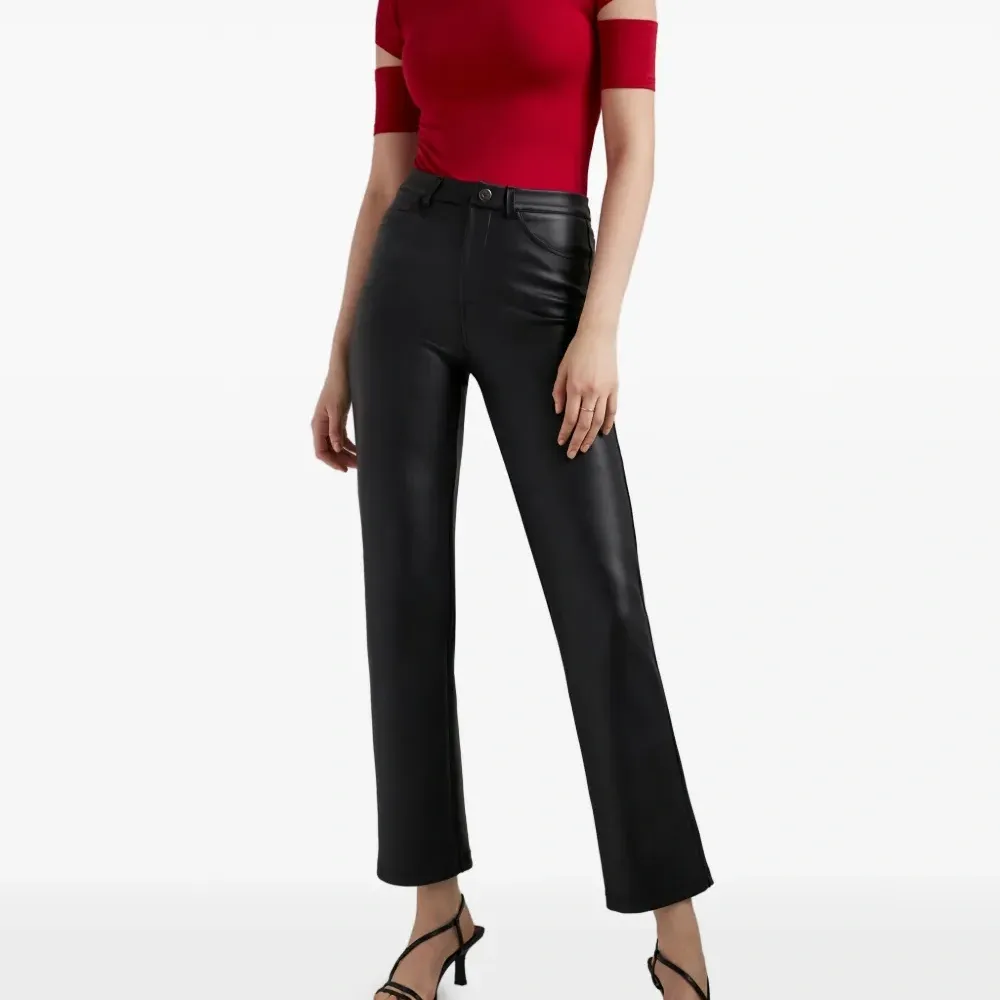 Футболка Esme с вырезами