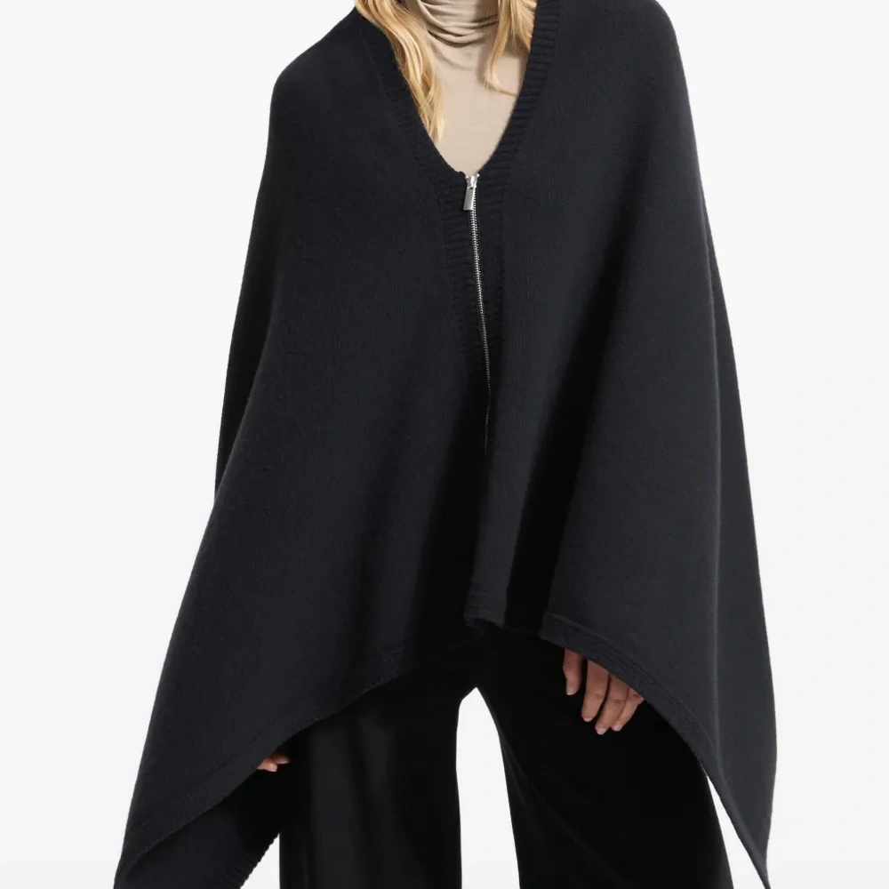 Кейп Mika асимметричного кроя