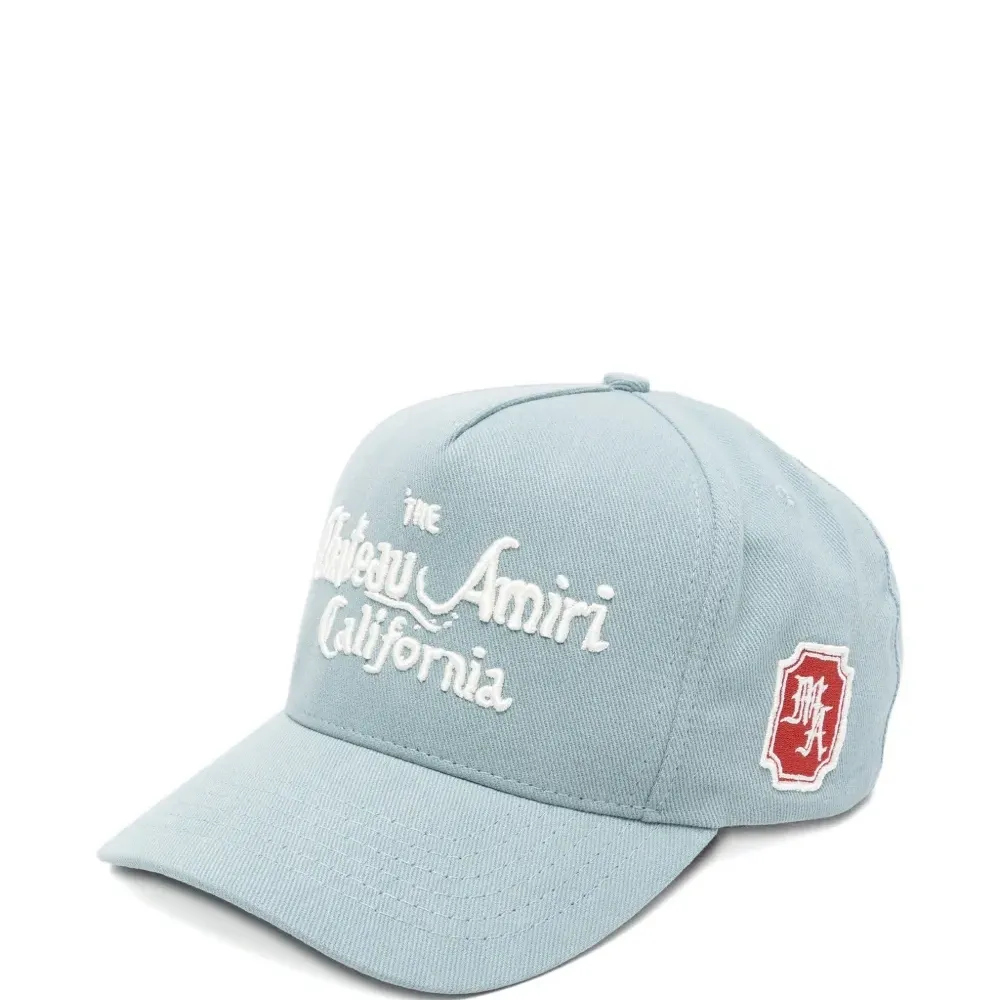 Вышитая кепка