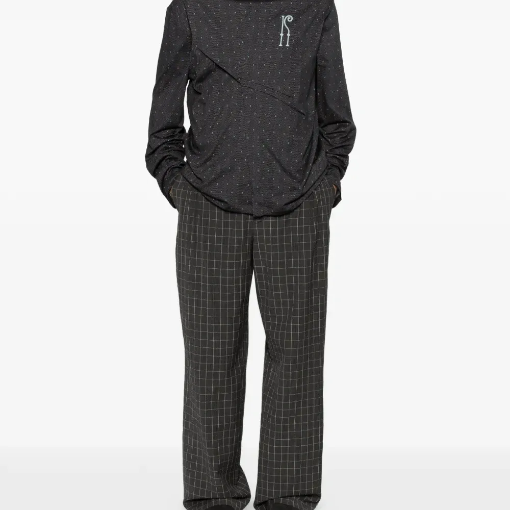 Футболка Ohne с длинными рукавами и воротником-стойкой