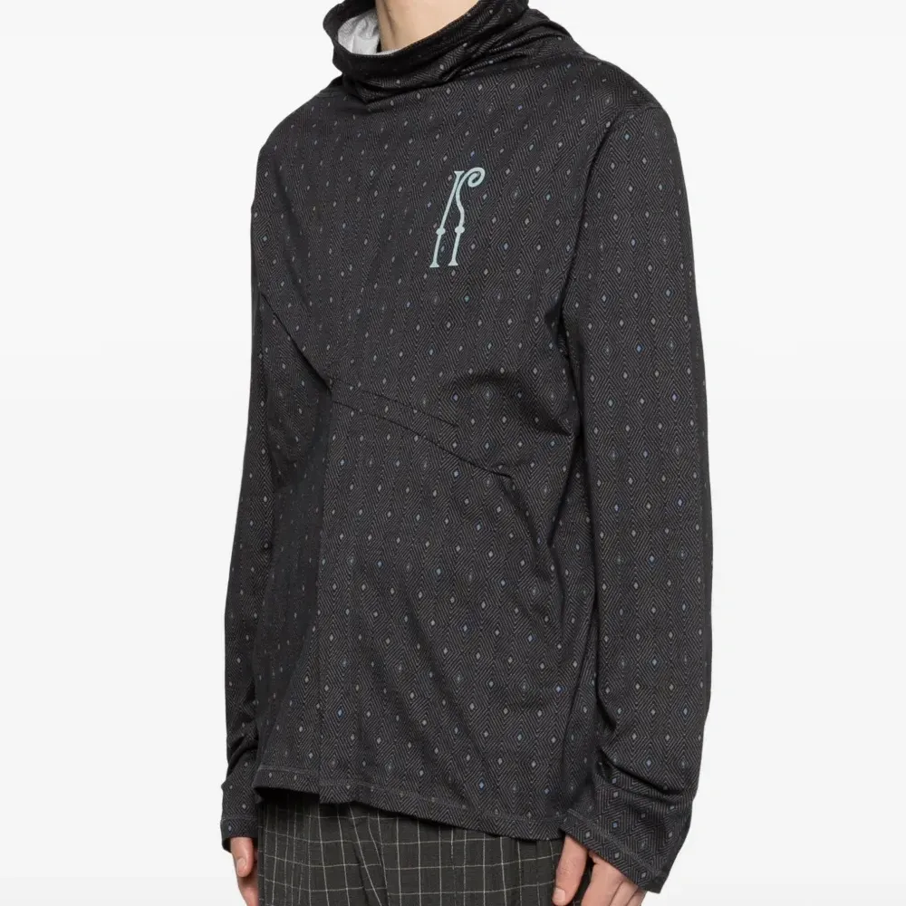 Футболка Ohne с длинными рукавами и воротником-стойкой