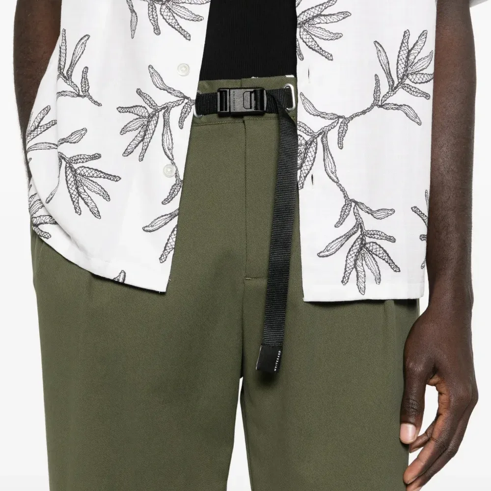 Брюки прямого кроя из твила с защипами