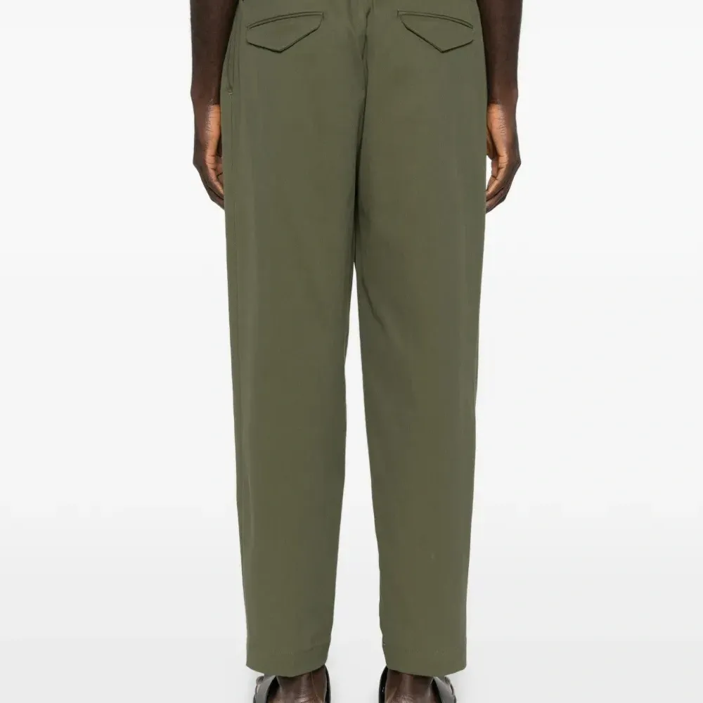 Брюки прямого кроя из твила с защипами