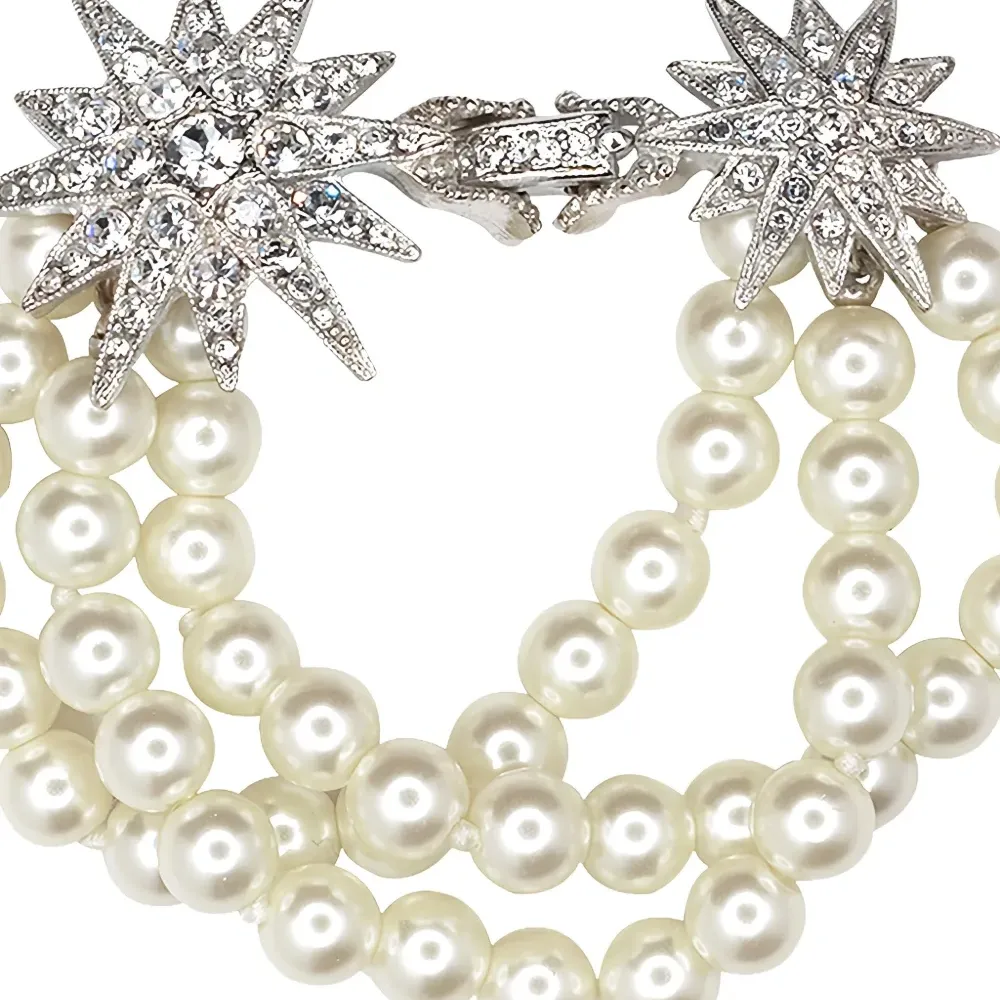 Браслет с деталями в виде звезд