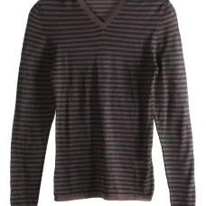 Топ в полоску с V-образным вырезом