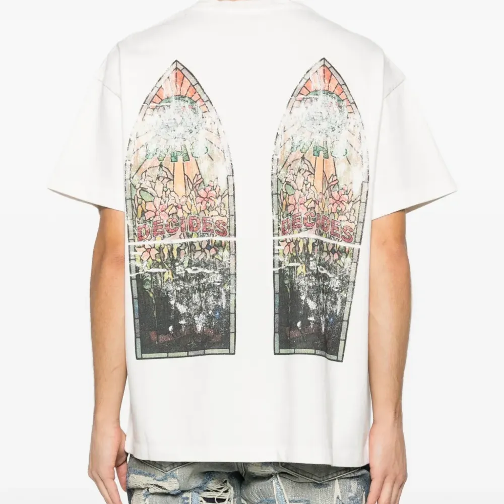 Футболка с принтом в стиле витража