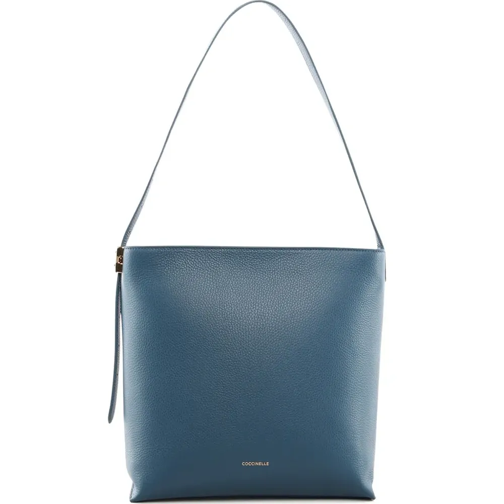 Плечевая сумка с фактурной ручкой