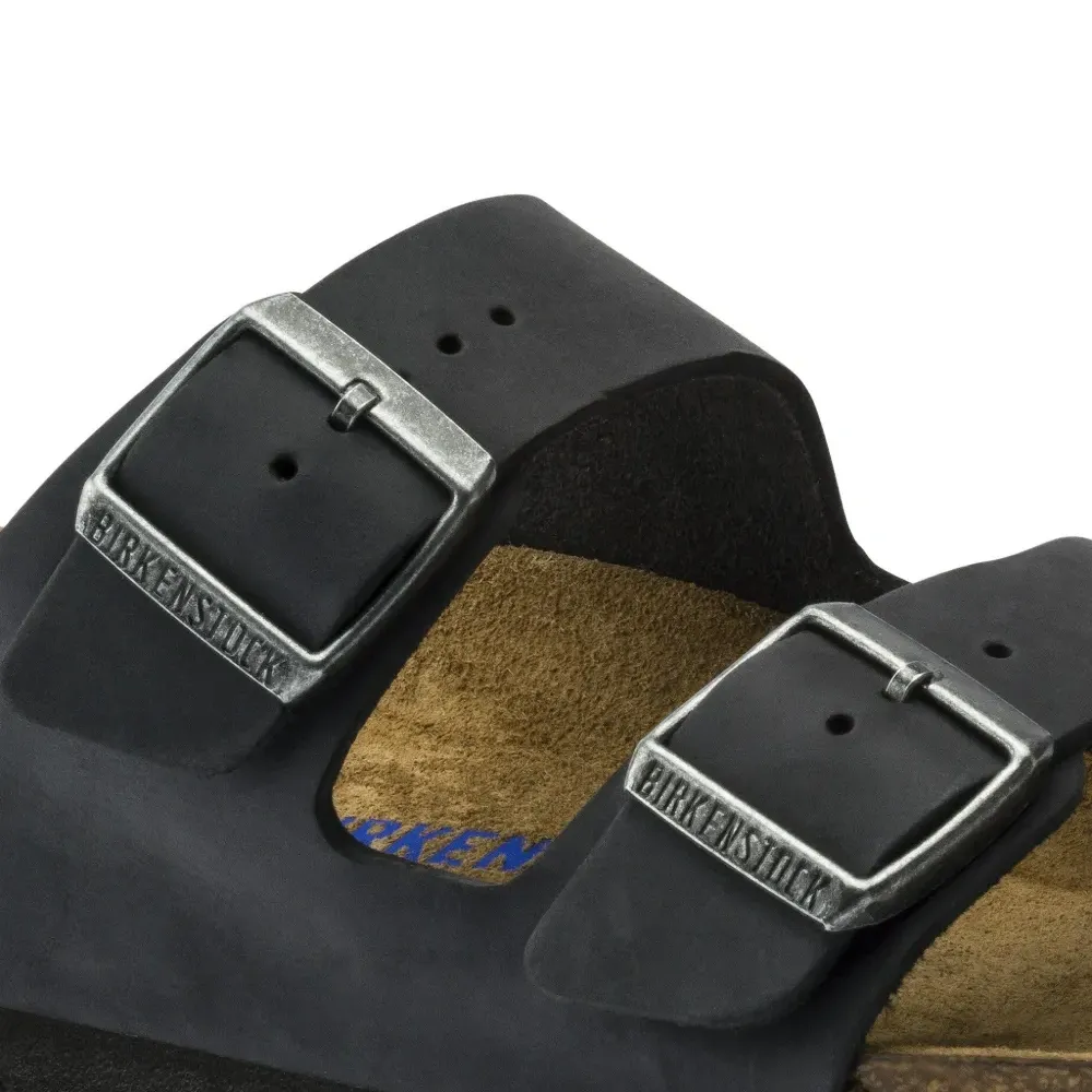 Сандалии Arizona с пряжками