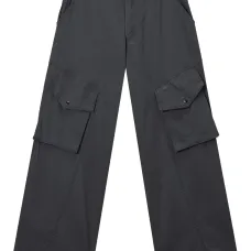 Брюки с накладными карманами