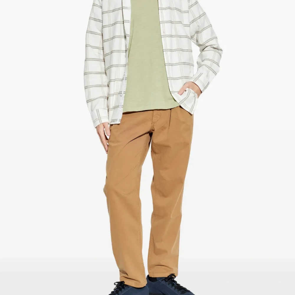 Рубашка в клетку на пуговицах