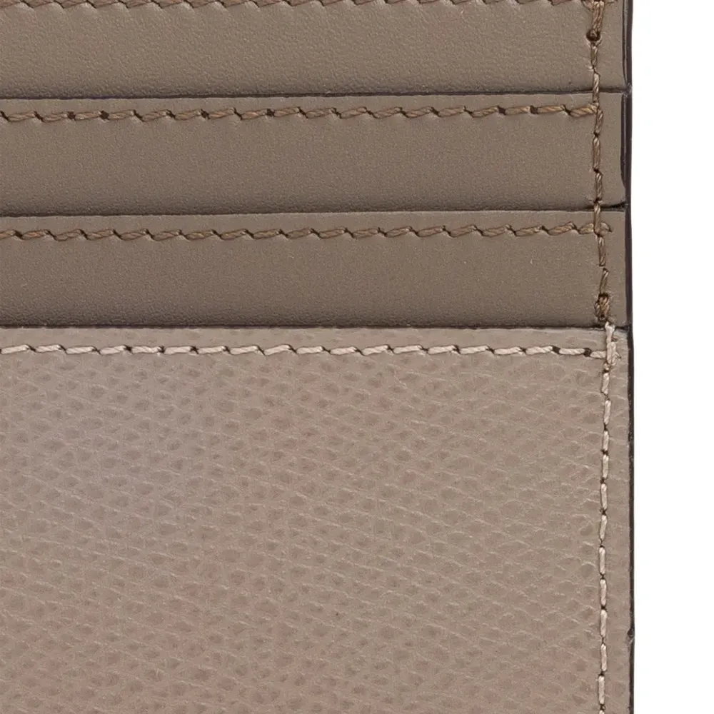 Кардхолдер с фирменной табличкой-логотипом