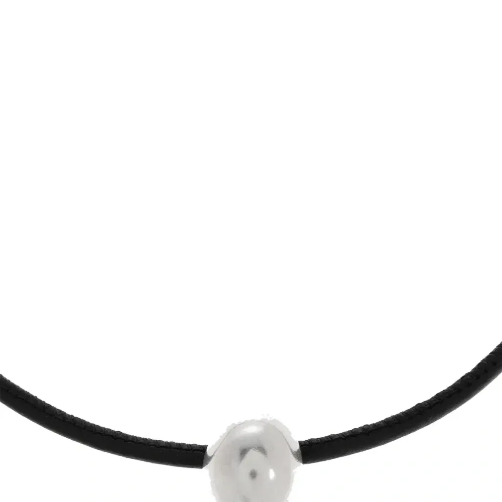 Серебряное ожерелье с шариками