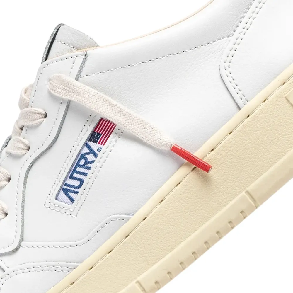 Кожаные кеды Medalist на низкой подошве